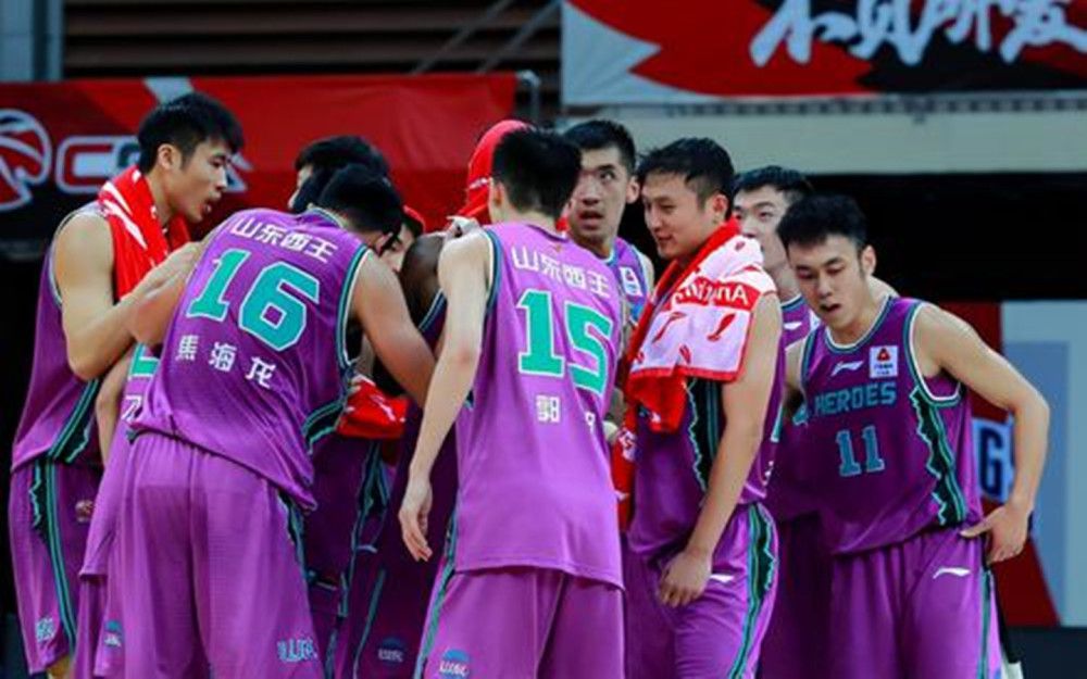 “但与此同时，对于一名球员、一支球队来说，去那里挑战自己也是一件好事。